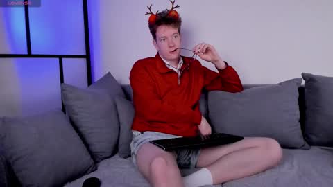 Teddy online show from December 3, 12:39 pm