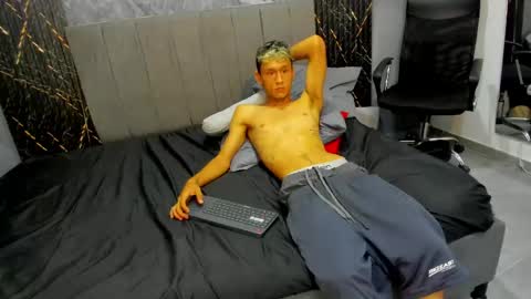 Tedy online show from April 18, 7:58 pm