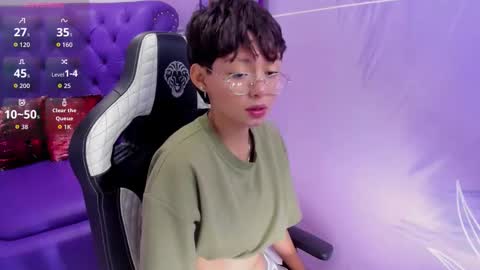 Snapshot of tefi_meow chatting on October 15, 12:17 pm Stefani  online show from October 15, 12:17 pm