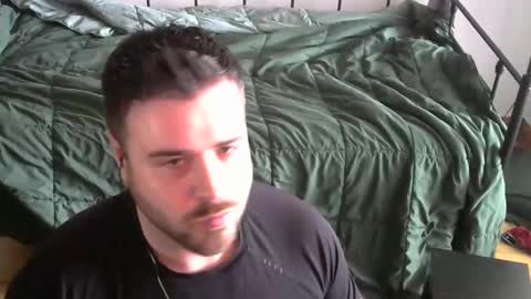 Snapshot of tehvillain chatting on February 18, 7:09 pm tehvillain online show from February 18, 7:09 pm