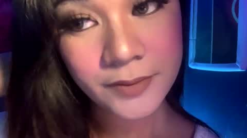 Snapshot of temptation_happiness chatting on October 15, 2:18 pm Just call me Tiara online show from October 15, 2:18 pm