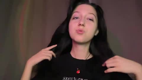 temptingvision online show from April 5, 9:50 am