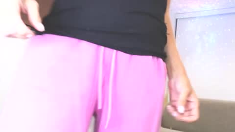 Temptriss69 online show from August 6, 7:06 am