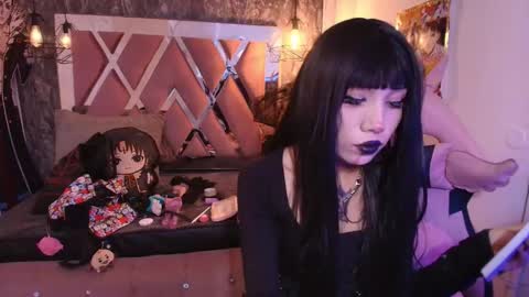 Terra Elowen online show from January 9, 11:49 am