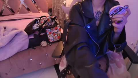 Terra Elowen online show from February 11, 11:25 am