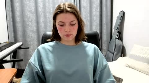 Anny Simpson online show from June 2, 10:56 pm
