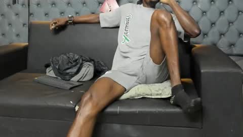 terranze_z online show from November 15, 12:01 am