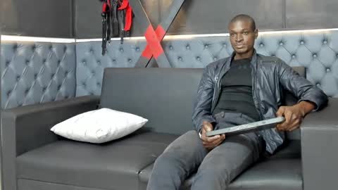 terranze_z online show from October 1, 8:19 pm