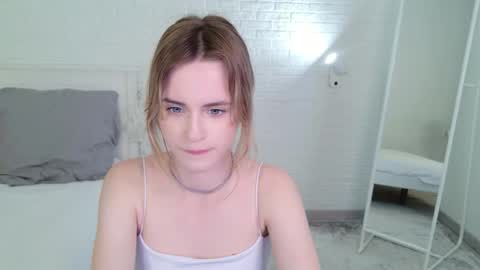 tessa_shy_ online show from May 20, 2:01 pm
