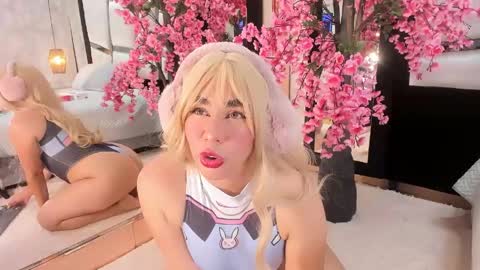  TESSA COOPER1  online show from April 19, 8:44 pm