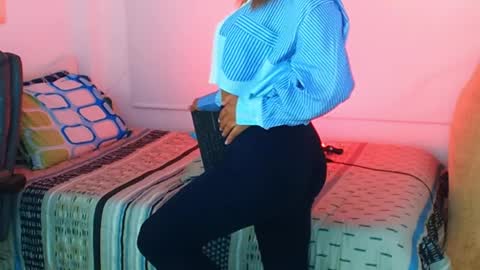 texas_curvykitten online show from April 3, 9:49 am