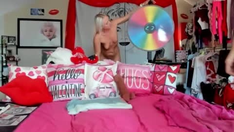 peachy online show from February 25, 11:37 pm