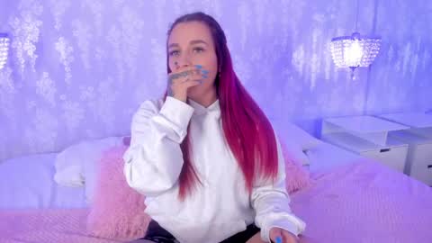 THALIRA ANGELS online show from June 2, 6:10 pm