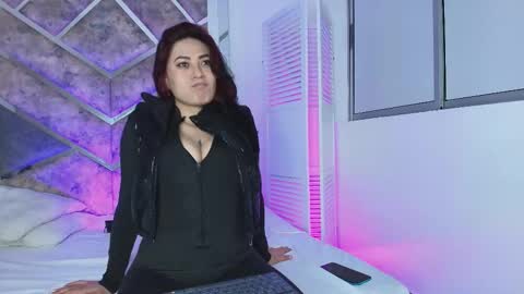 Thamara online show from November 28, 1:24 am