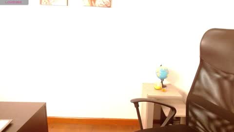   online show from March 11, 6:52 pm