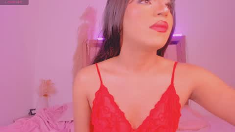 thami campanita online show from June 11, 7:06 am