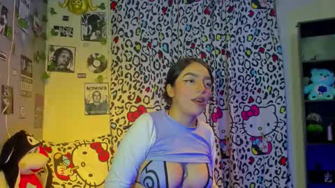 Snapshot of thania_777 chatting on October 30, 11:05 pm Thania online show from October 30, 11:05 pm