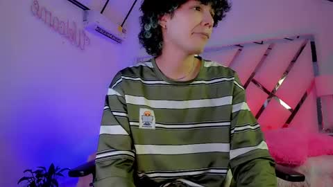 thanier_18 online show from April 21, 9:00 pm