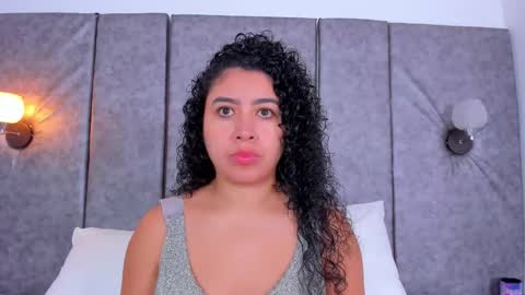 thara webstter online show from November 24, 11:31 am