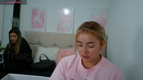   online show from February 5, 2:42 pm