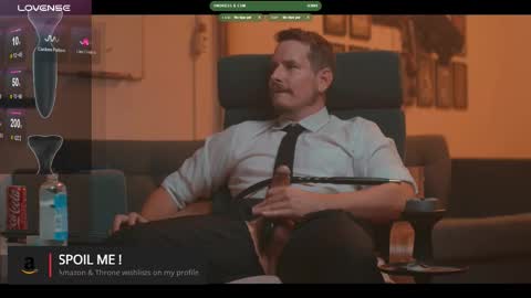Snapshot of the_dilf chatting on October 17, 6:12 pm The DILF -  online show from October 17, 6:12 pm