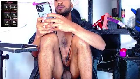 the dog lian online show from December 5, 12:47 pm