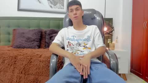   T H E    M A R K   K I N G online show from January 8, 5:52 pm