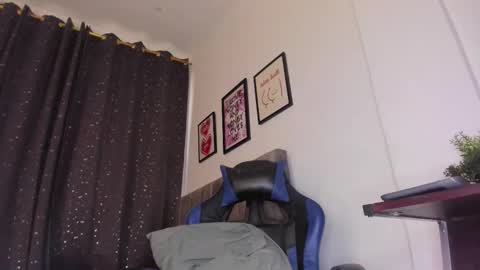 the_skinnyguys online show from March 8, 10:14 pm