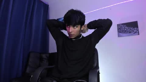 Danny online show from January 28, 2:43 am