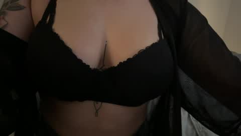Bella Rosa online show from April 29, 9:19 pm