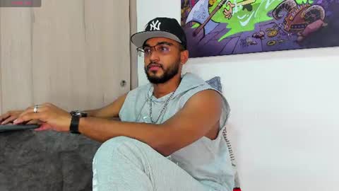 theblack_frank online show from June 18, 1:44 am