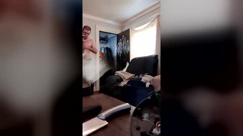 thedailyshower online show from July 17, 5:04 pm