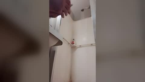 thedailyshower online show from August 2, 12:40 pm