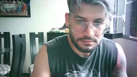 thedragonboyxxx online show from April 11, 6:01 pm