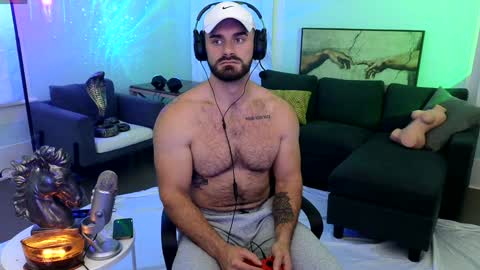 The Stallion online show from December 1, 8:22 pm