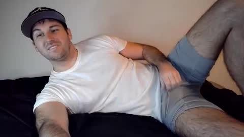 Theetwohander online show from March 17, 2:38 am