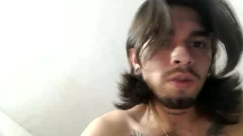 independent Model online show from March 6, 8:30 am