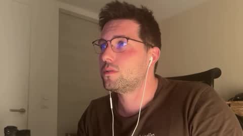 thefrenchie_1 online show from March 19, 6:46 pm