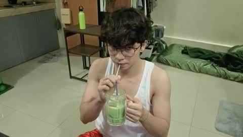 Green online show from February 19, 7:46 pm