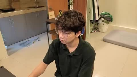 Green online show from December 16, 2:19 am