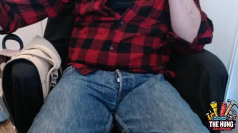 TheHungHandyman online show from April 21, 1:42 am