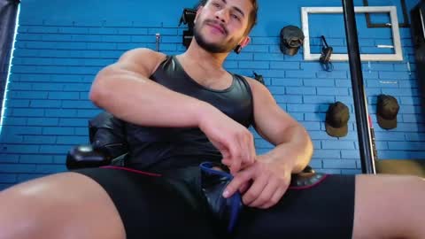 Ian Deniel online show from May 17, 8:18 pm