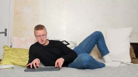 thejacob_d online show from February 8, 6:33 pm