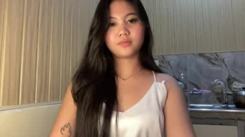 thelifeof_kiara online show from July 10, 5:17 pm