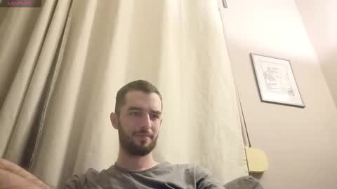 themmistokles online show from February 12, 8:23 pm