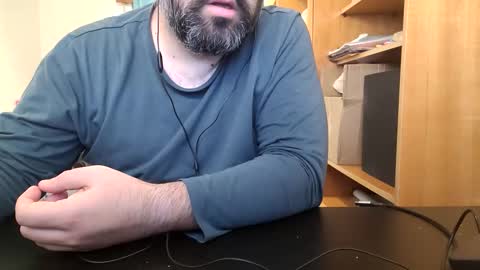 themoontiger online show from December 13, 8:26 pm