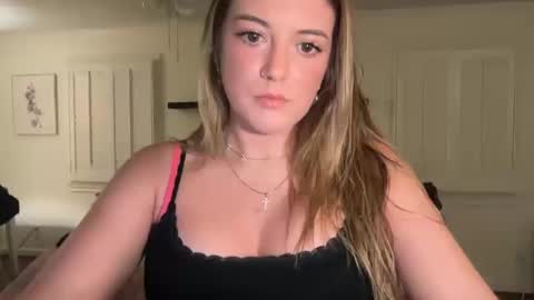 Ava online show from October 16, 6:13 am