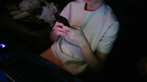 theothede19cm online show from January 10, 4:23 pm