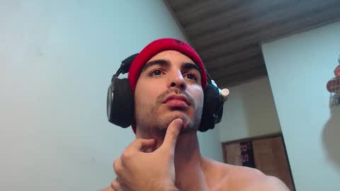 Santiago Enrique online show from November 4, 6:48 am