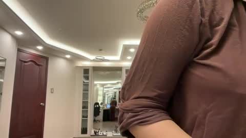 Snapshot of therealcamilabaddie chatting on September 13, 2:25 am therealcamilabaddie online show from September 13, 2:25 am